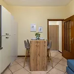 Appartamento - Near Downtown - *